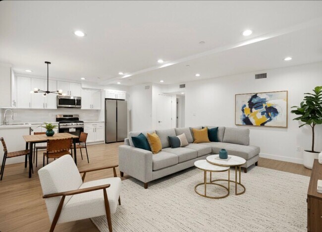 Foto del edificio - 4232 Rosewood Ave