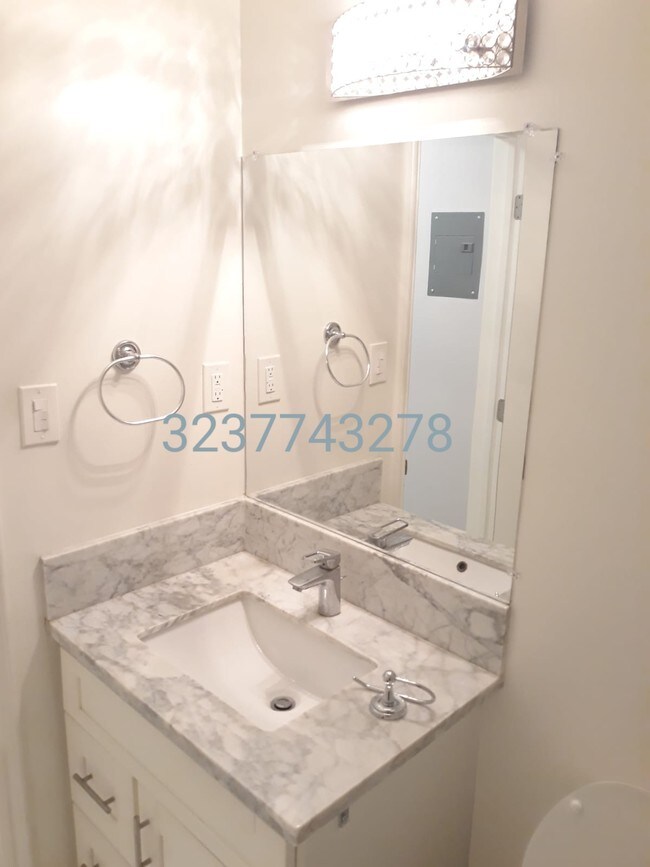 Foto del edificio - 3100 Bellevue Ave