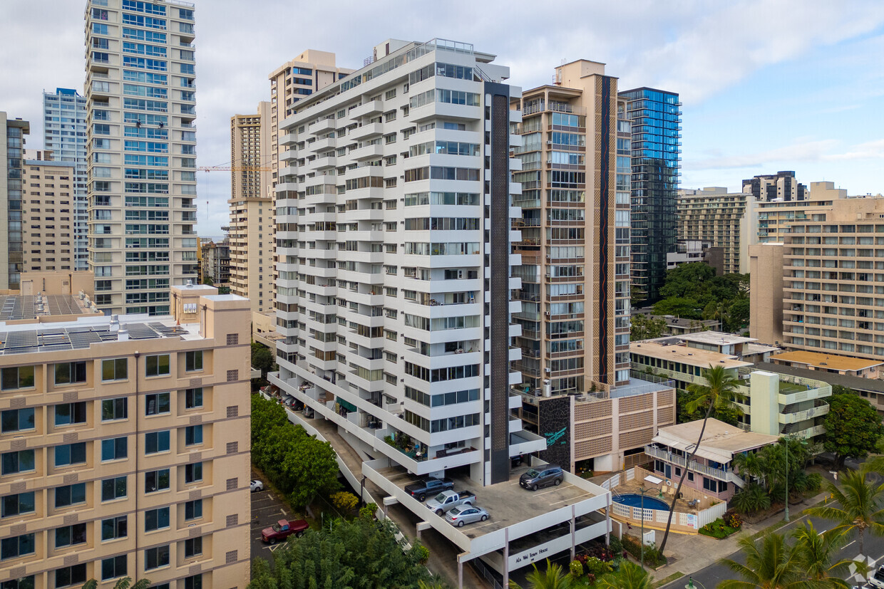 Foto principal - Ala Wai Town House