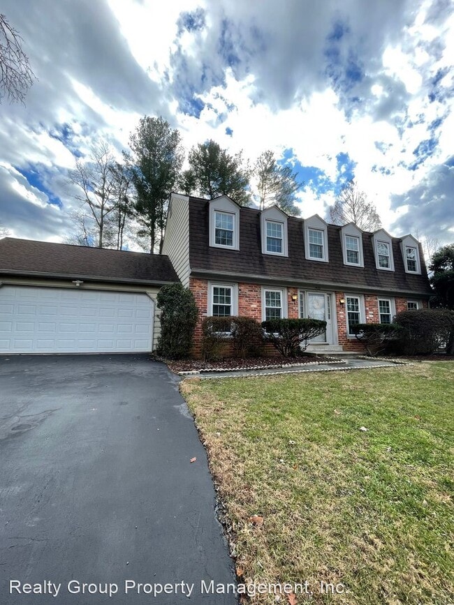 Building Photo - 4 br, 2.5 bath House - 1422 Fallsmead Way