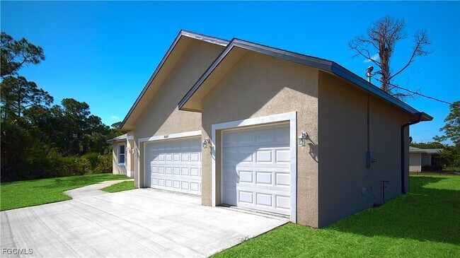 Foto del edificio - 6509 Forest Cir