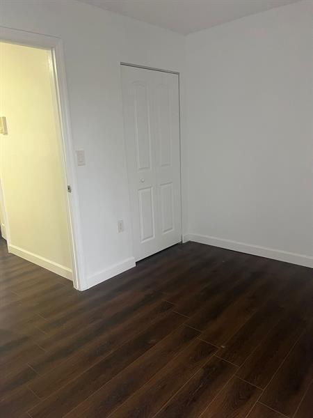 Foto del edificio - 550 SW 115th Ave