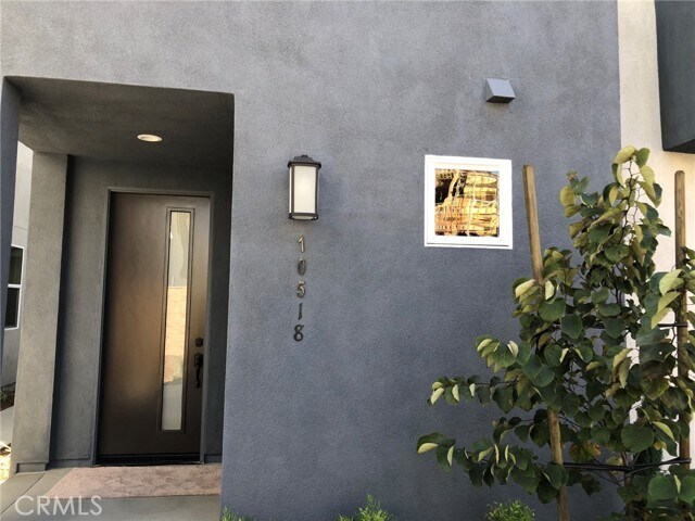 Foto del edificio - 10518 Wilding Dr