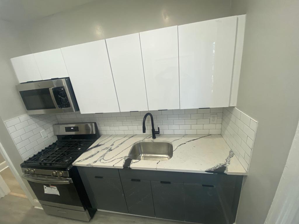 Kitchen - 650 N Broad St