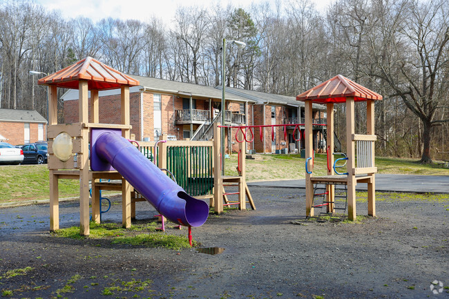 Building Photo - Brook Valley Apartment Homes