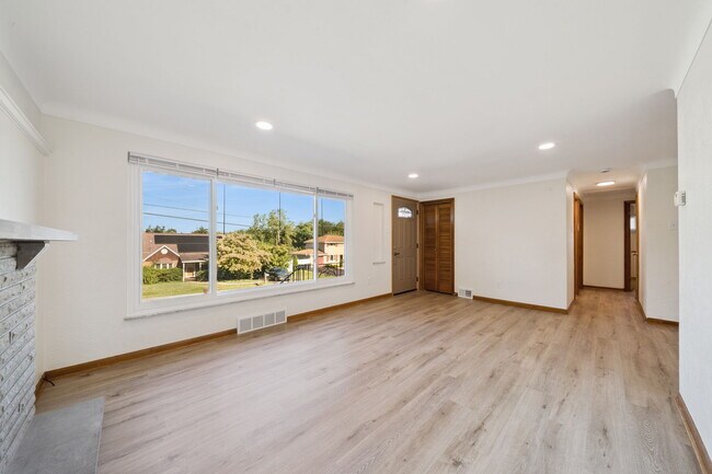 Foto del edificio - 535 Hickory Dr