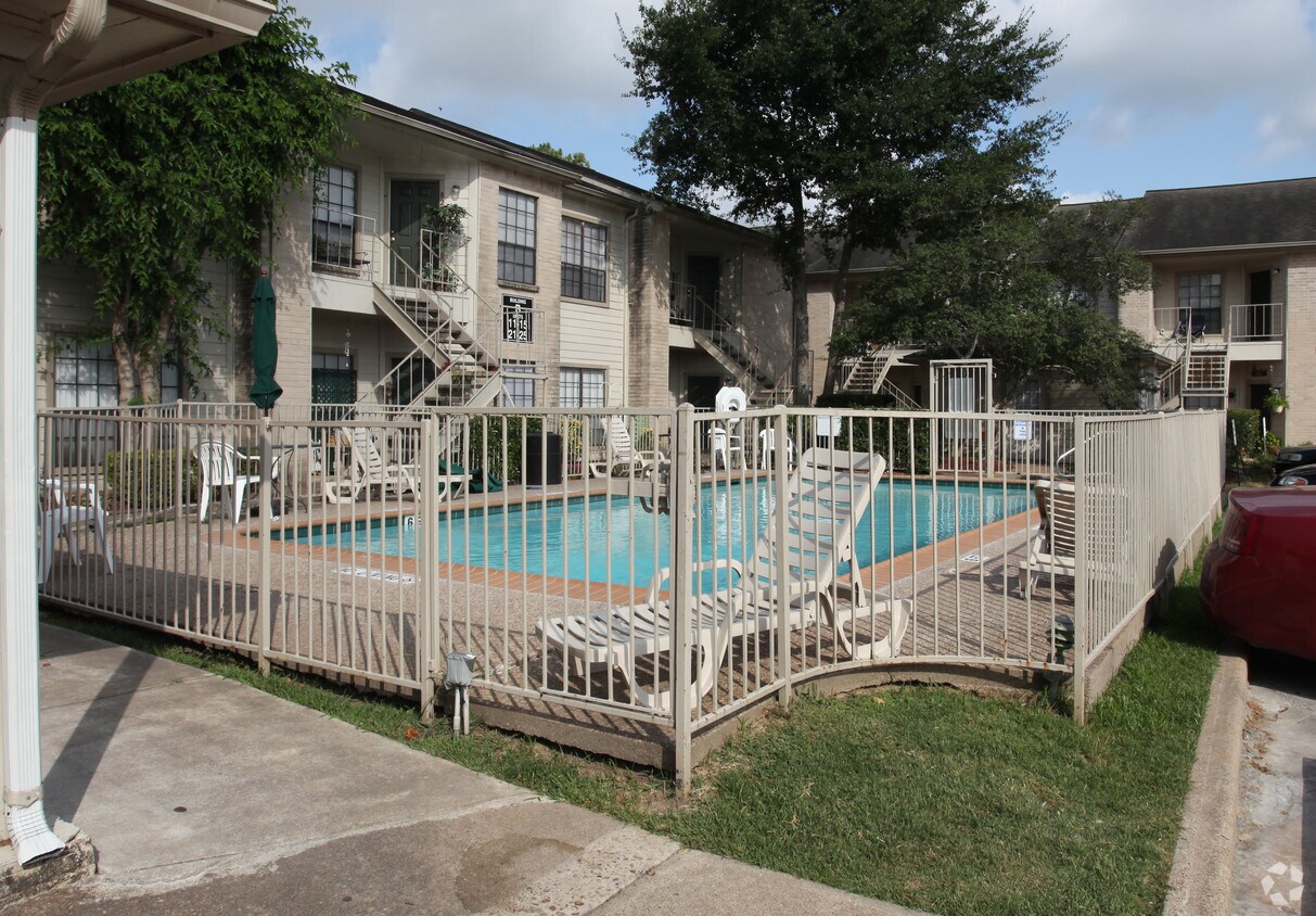 Lakewood West Apartments Cypress, TX