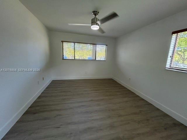 Foto del edificio - 4890 NW 102nd Ave