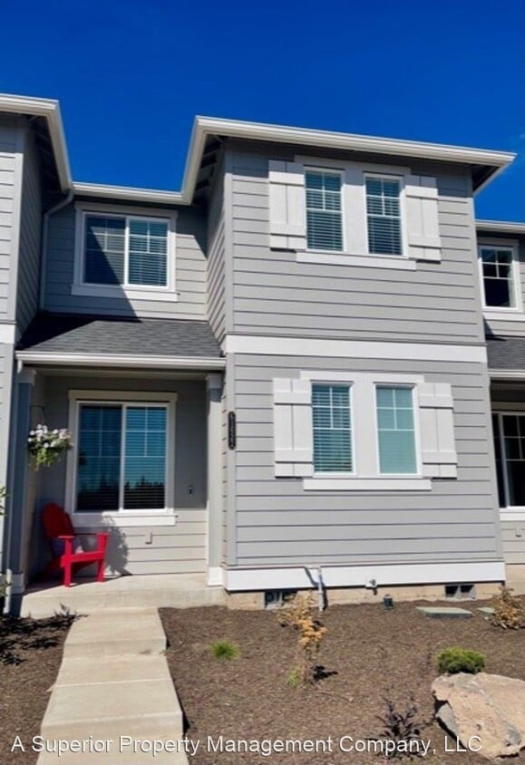Primary Photo - 3 br, 2.5 bath House - 61622 SE Depot Loop