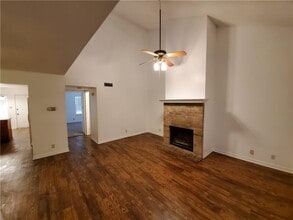 Building Photo - 108 Verna Spur