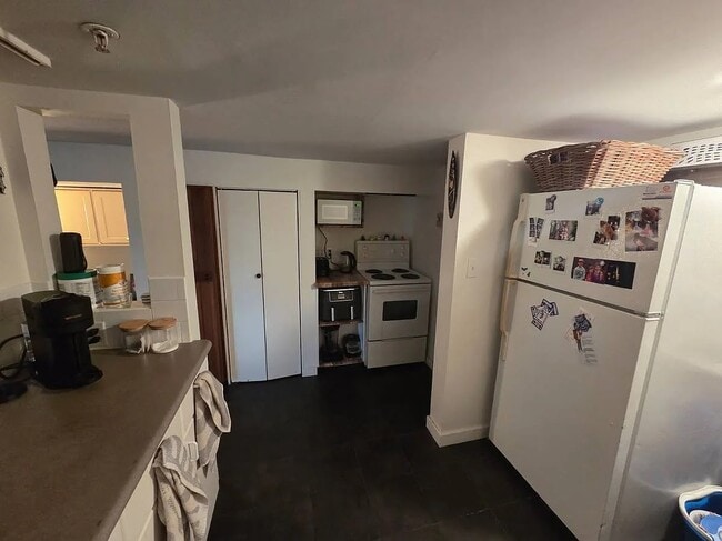 Photo du bâtiment - 662 7th Av E