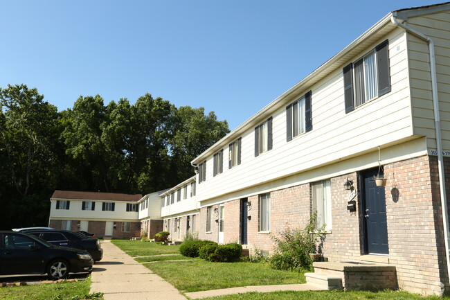 Foto del edificio - Heritage Glen Townhomes