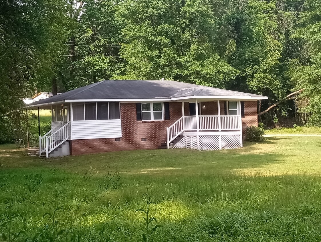 Primary Photo - 244 Parker Dr
