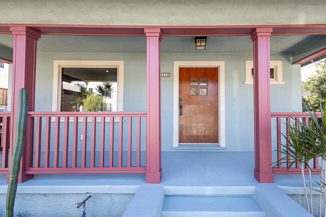 Foto del edificio - 1616 Bridge St