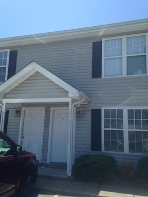 Primary Photo - Two bedroom, 1.5 townhouse in Graham (Park...