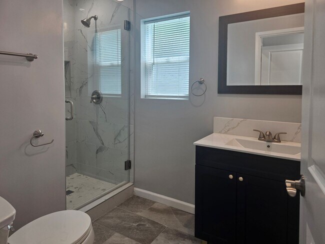 Foto del edificio - New 2 Bd, 2Ba with Large Yard!