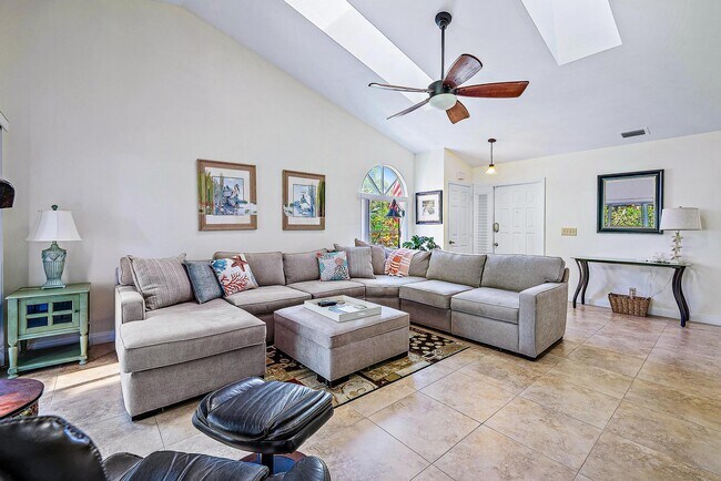 Foto del edificio - 1528 Ocean Dunes Cir