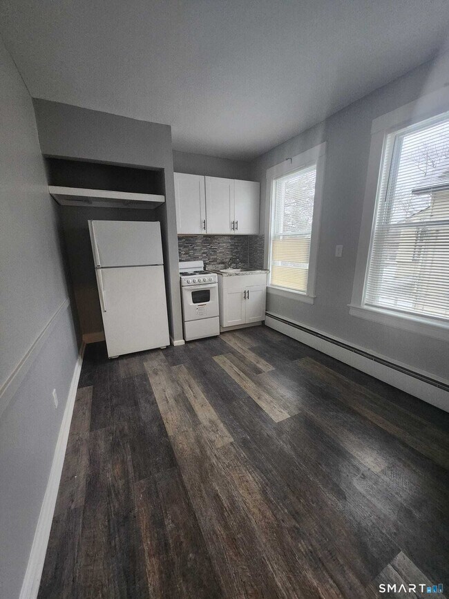 Foto del edificio - 22-24-24 Brown St