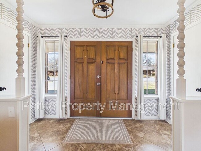 Building Photo - 7727 Cervin Dr