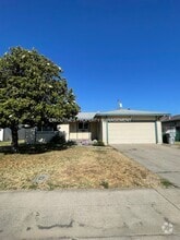 Building Photo - 1561 Austin St