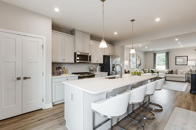 Espacio habitable de cocina - 2116 Tobacco Mill St