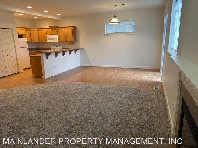 Building Photo - 4 br, 2.5 bath House - 18643 SW HIDEO CT