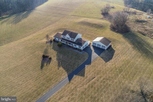 Building Photo - 7806 PA-183