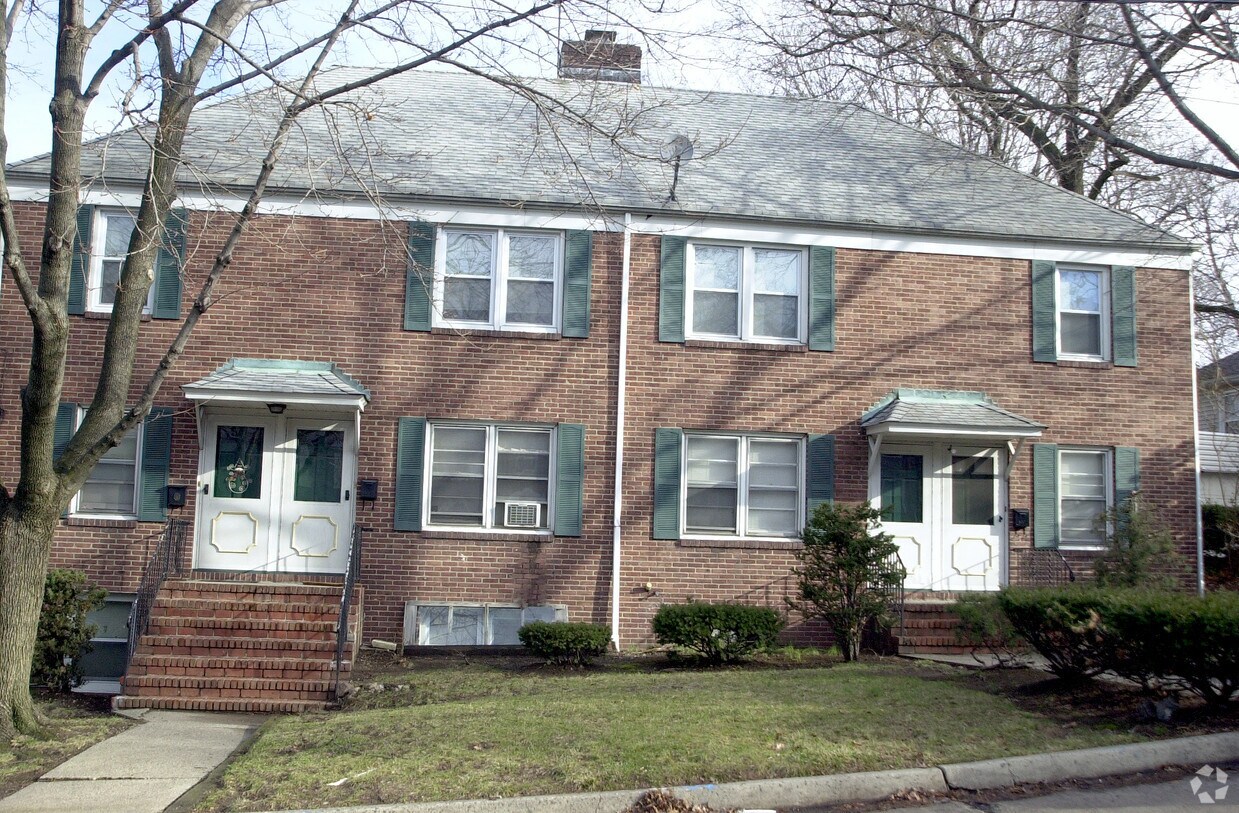 543 Beverly Rd, Teaneck, NJ 07666 Apartments in Teaneck, NJ