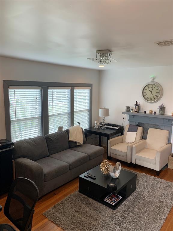 1546 Lombardy St Unit B, Houston, TX 77023 Room for Rent in Houston