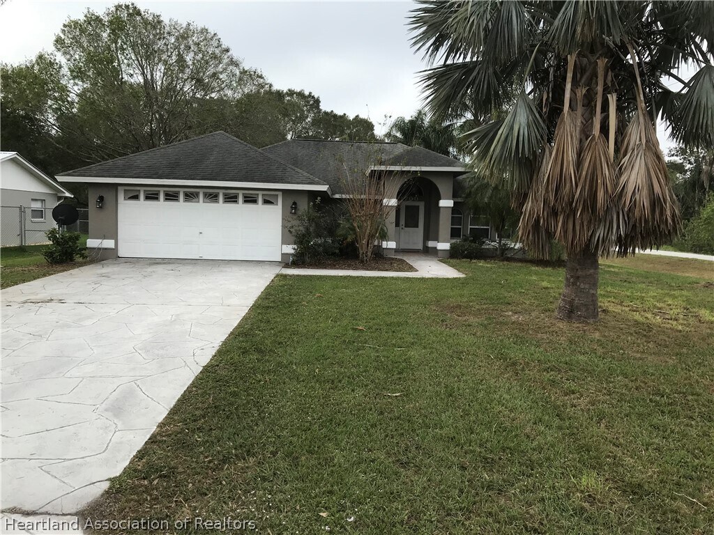 1700 Buck St, Lake Placid, FL 33852 House for Rent in Lake Placid, FL