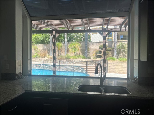 Foto del edificio - 2300 Meadow View Ln
