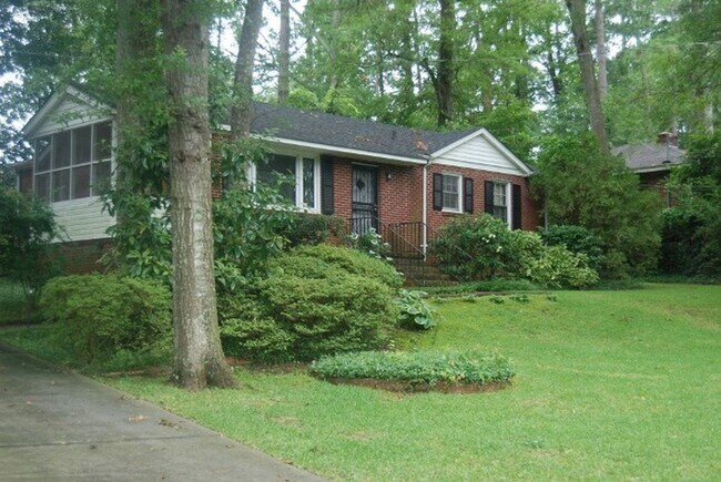 Building Photo - 2408 Apricot Ln