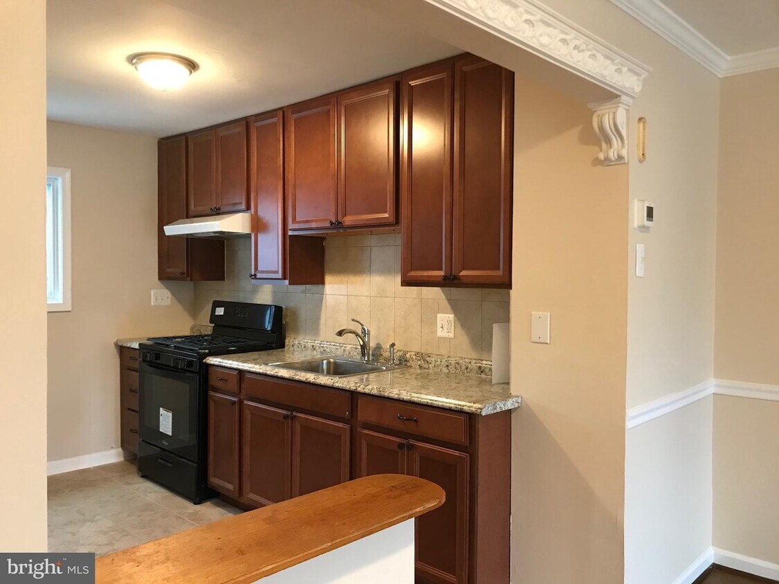 Foto principal - 619 Blandford St