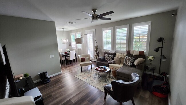 Foto del edificio - 12048 Preston St