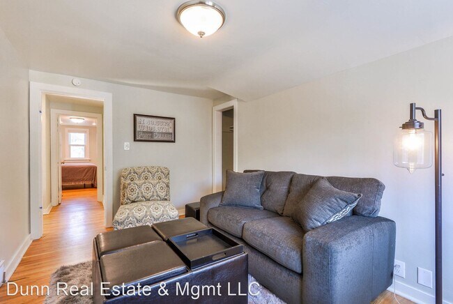 Foto del edificio - 608 S College Ave