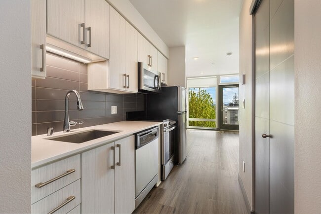 Interior Photo - The Grove Ballard