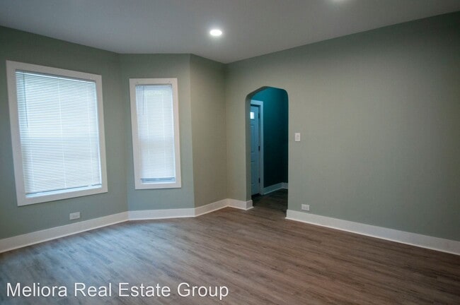 Building Photo - 4 br, 3 bath House - 7745 S Burnham Ave
