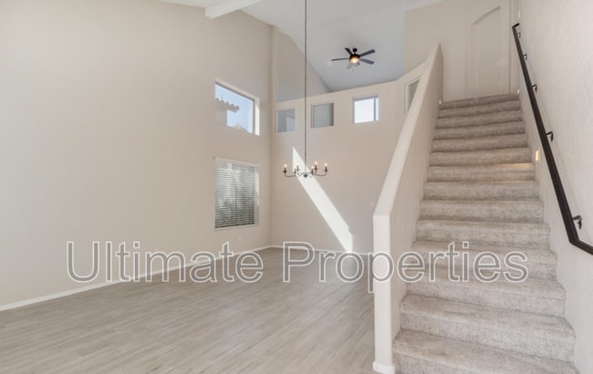 Building Photo - 15960 W Tasha Dr