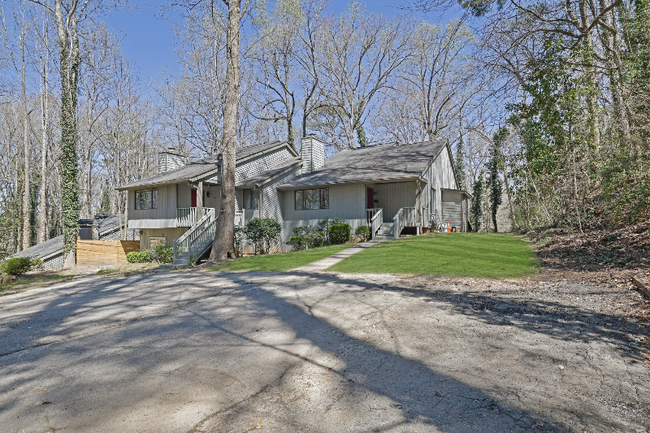 Building Photo - 3689 Ashford Dunwoody Rd NE