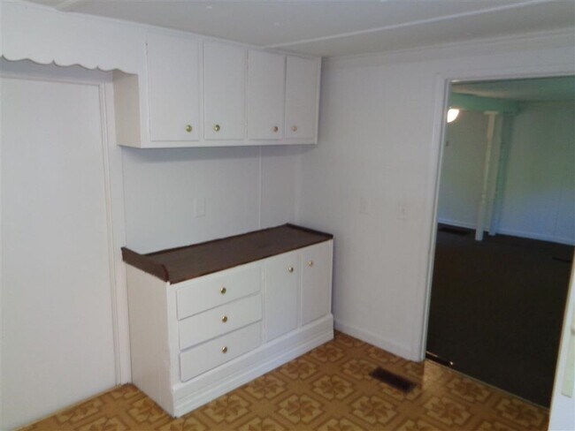 Building Photo - 1830 Happy Valley Cir