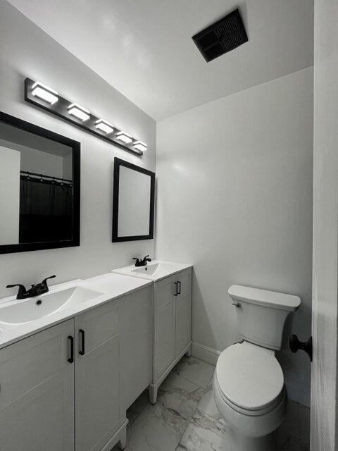 Foto del edificio - 223 SE 1st Cir