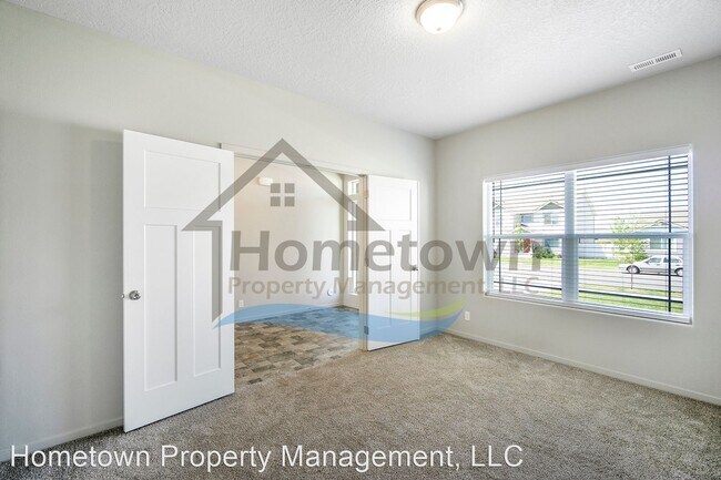 Foto del edificio - 4 br, 2 bath House - 9894 N Berkshire Street