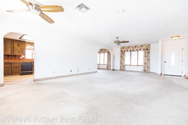 Foto del edificio - 3 br, 2 bath House - CAL144 144 Calle De C...