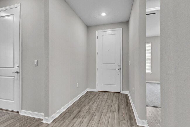 Foto del edificio - New construction 4/3 on cul-de-sac in cove...