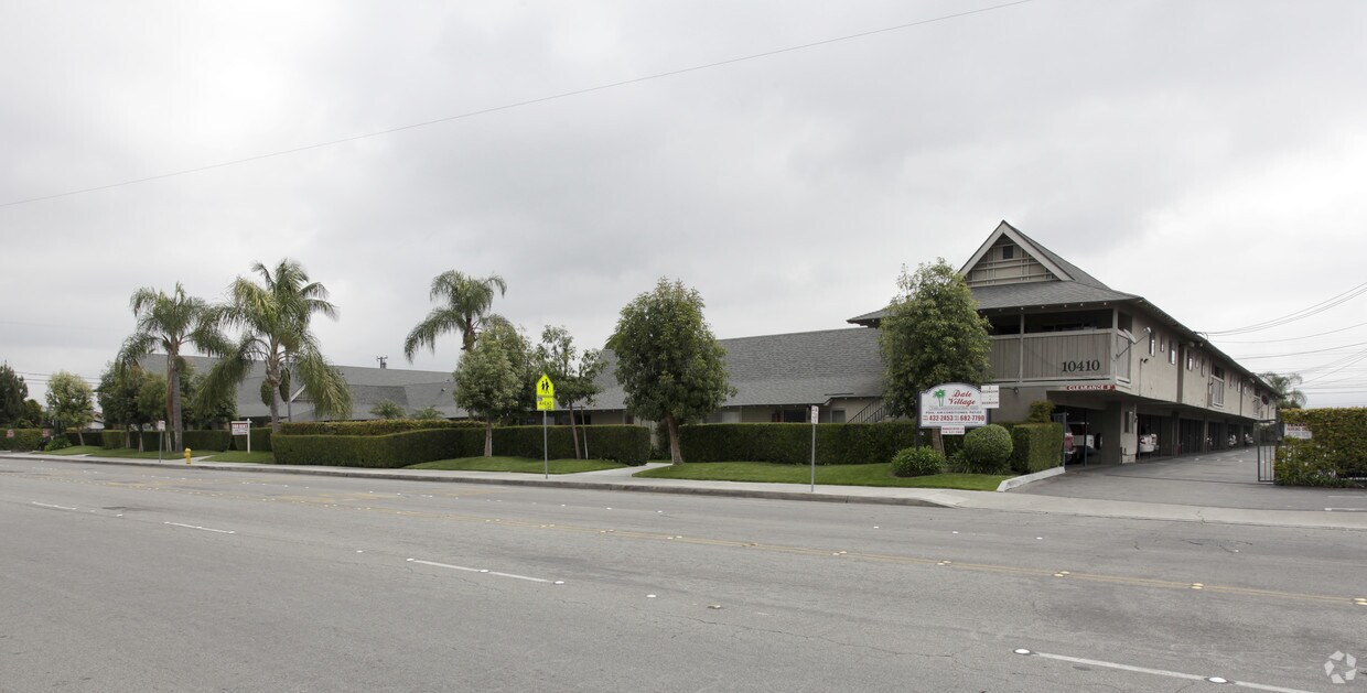 Foto principal - Dale Village Garden Apartments
