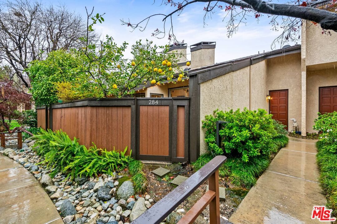 284 S Marengo Ave, Pasadena, CA 91101 Apartment for Rent in Pasadena