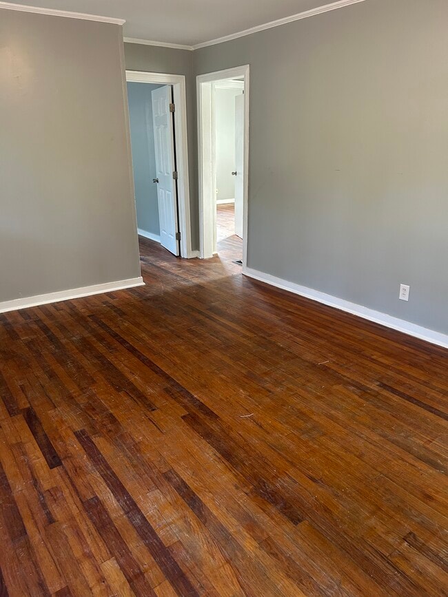 Building Photo - 2313 5th Ave