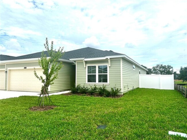Building Photo - 4611 SW 83rd Lp