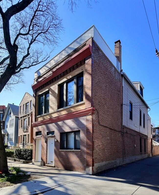 Foto del edificio - 1014 W George St