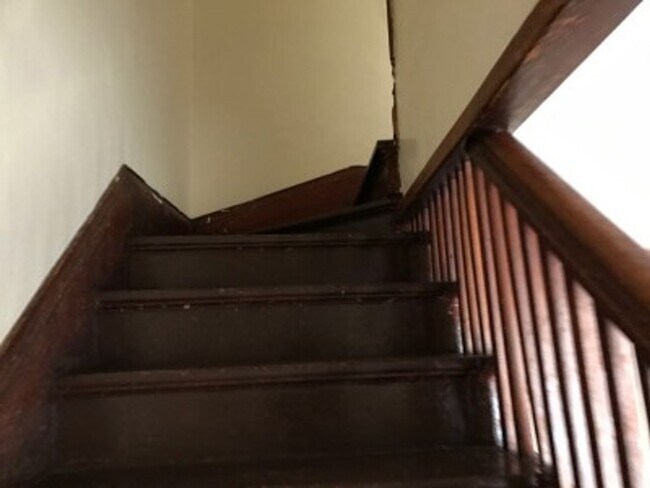 Foto del edificio - 115 N. Sanborn- 3 Bedroom House
